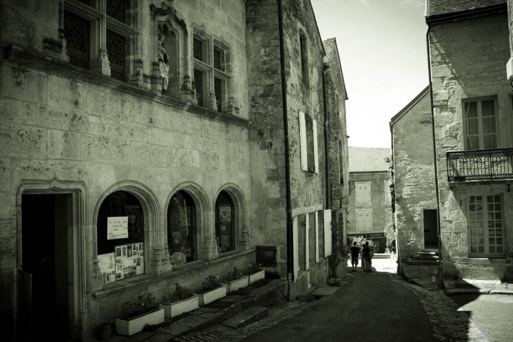 Flavigny sur Ozerain Backdrop