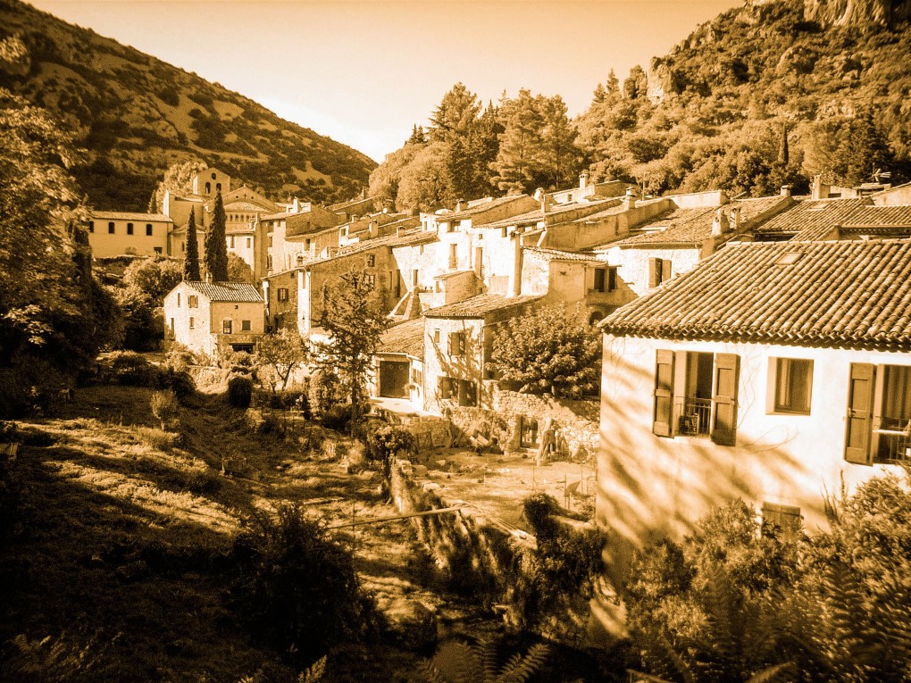 Saint-Guilhem-le-Désert Backdrop